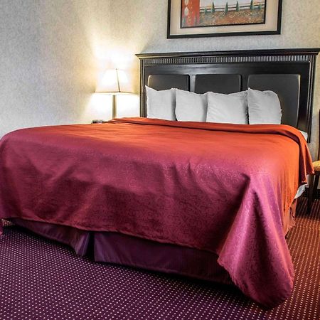 Quality Inn & Suites North Gibsonia Екстер'єр фото
